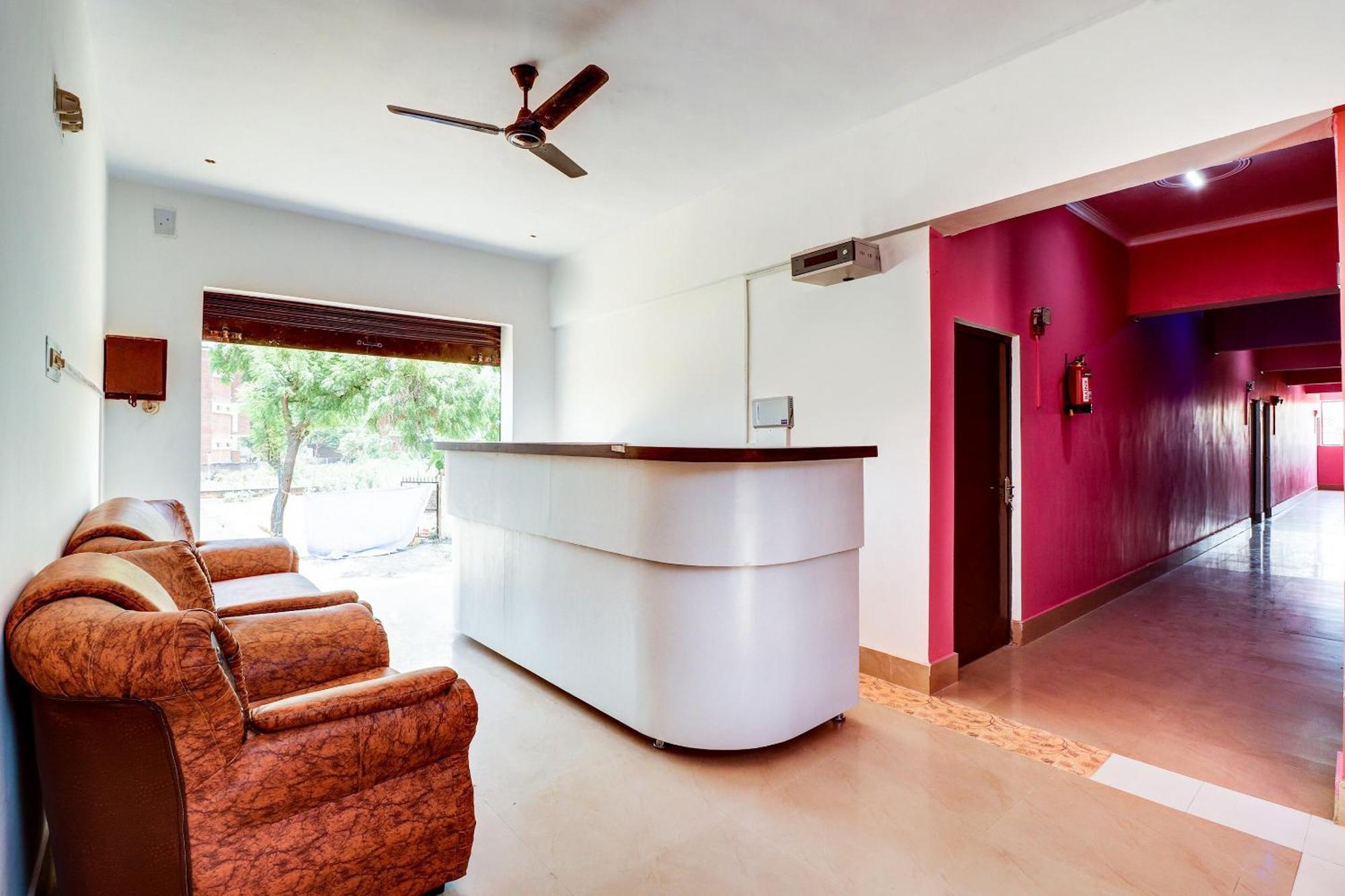 Hotel O Star City Hotel Ayodhya Exterior photo